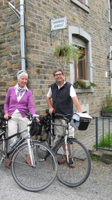 Comblain-au-Pont Les Vieilles Pierres B&B 객실 사진